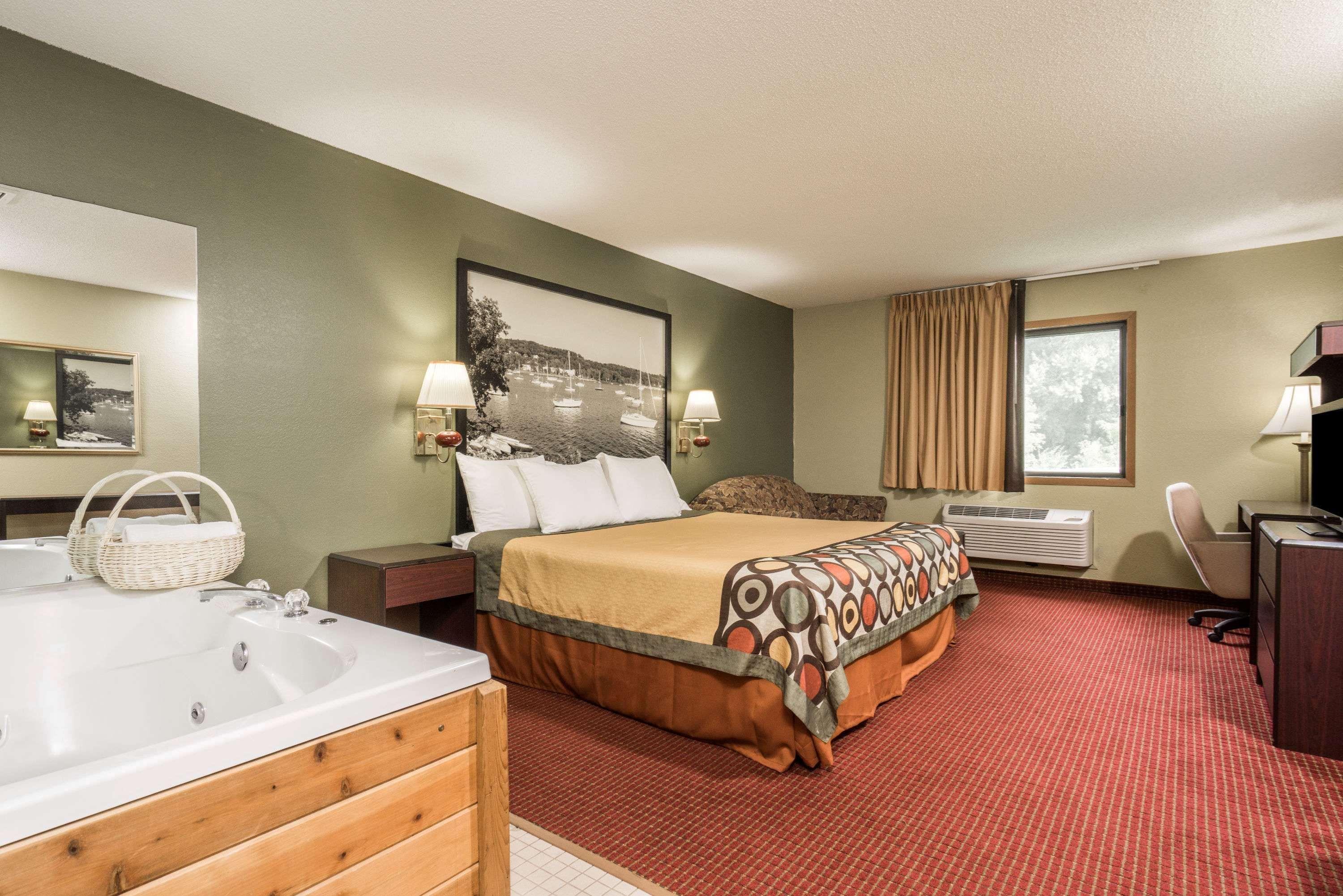 Super 8 By Wyndham Red Wing Hotel Exterior photo